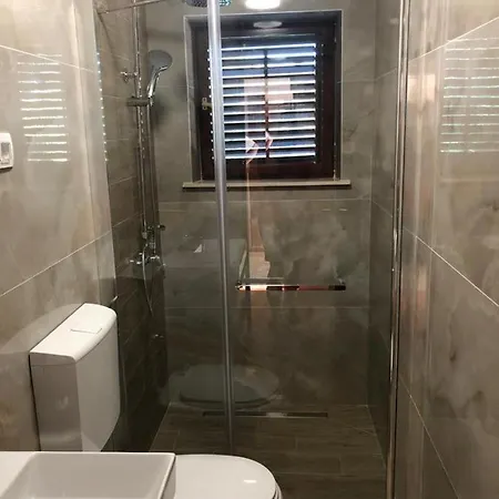 House Marija بيت للعطل لومباردا