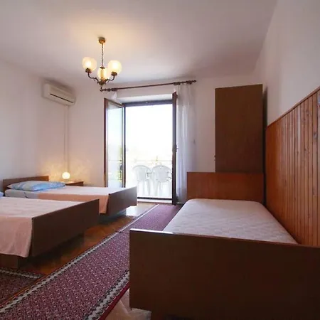 House Marija Nyaraló